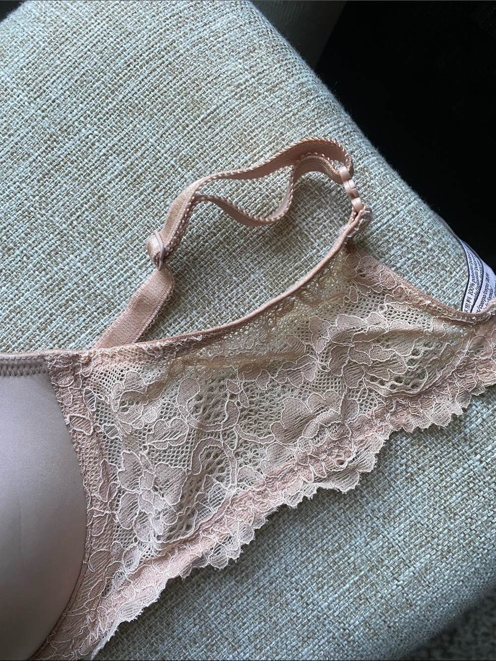 Victoria Secret Dream Angels Lined Demi Bra - Picture 3 of 6